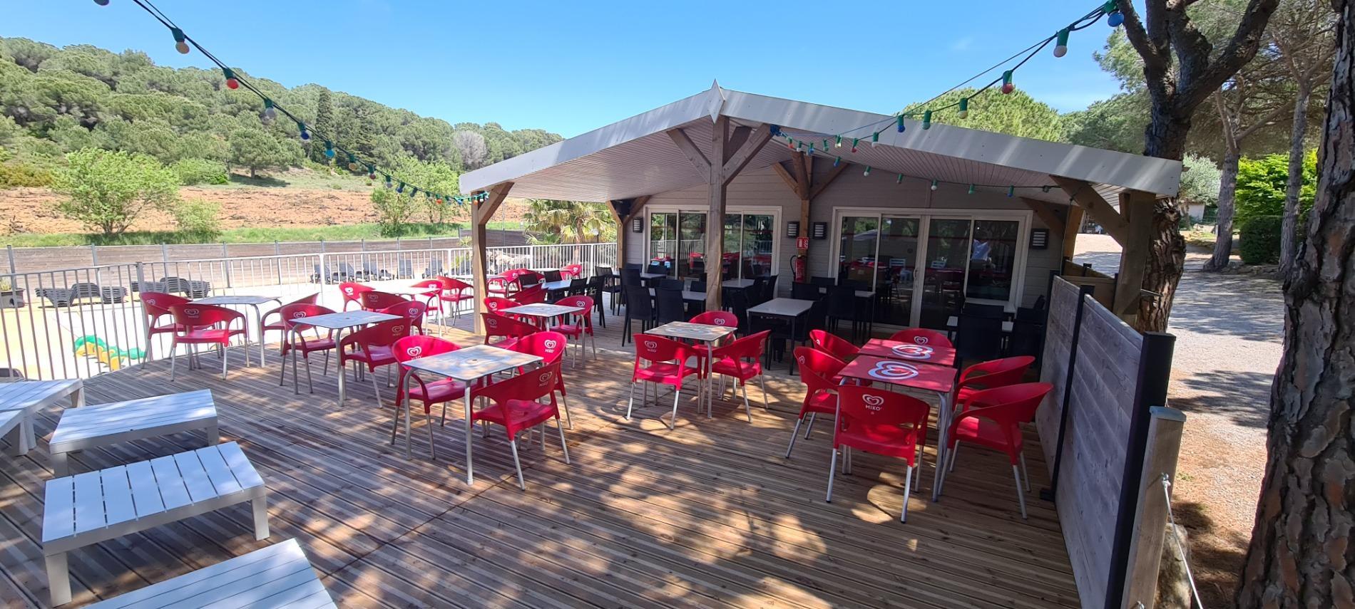 Restaurant / Bar / Terrasse