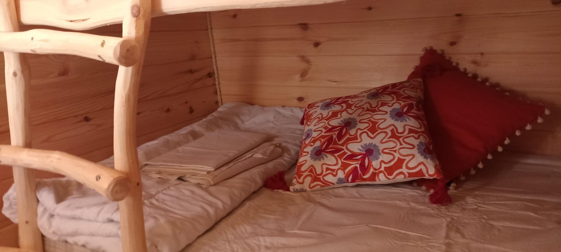 Cabane Enchant&eacute;e