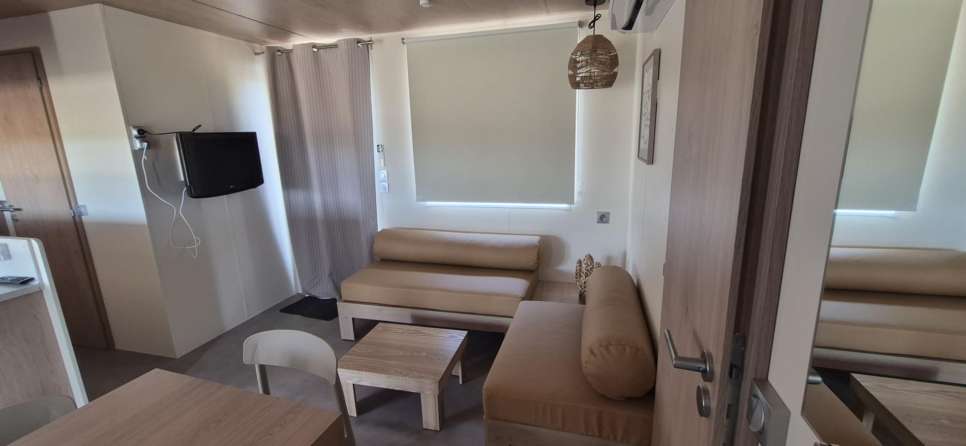 Signature JACUZZI 3Ch 2 SDB + TV + LV + CLIM + Terrasse couverte